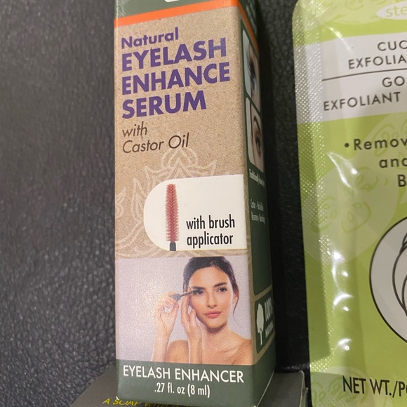 At Home Spa Day! 🧖🏻‍♀️🛀🧼🍷🥰 - Picture 14 of 16